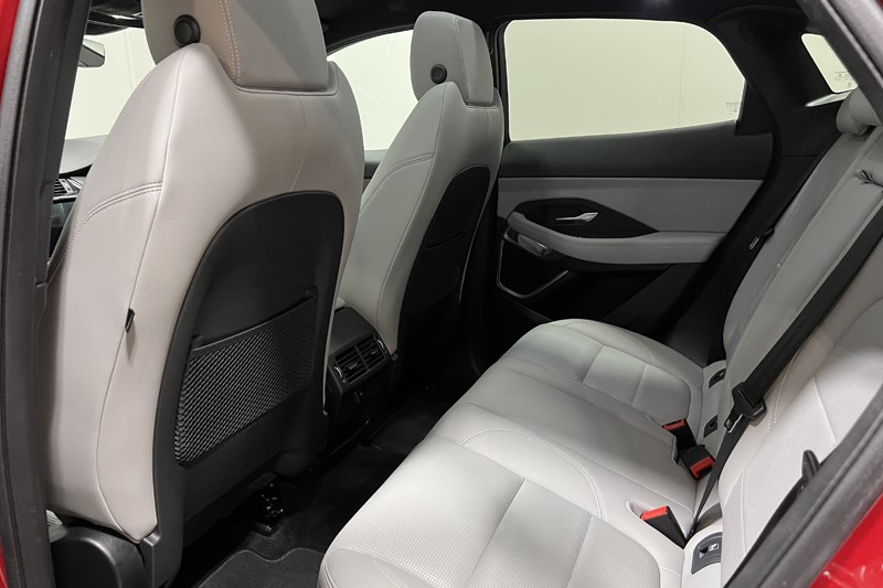 2024 (24) JAGUAR E-PACE 1.5 P300e R-Dynamic SE Black 5dr Auto 5854914
