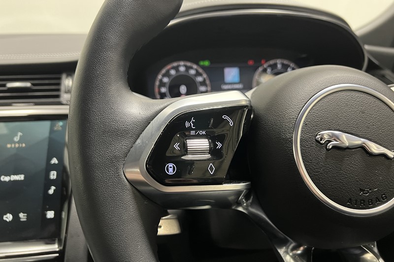2024 (24) JAGUAR E-PACE 1.5 P300e R-Dynamic SE Black 5dr Auto 5854930