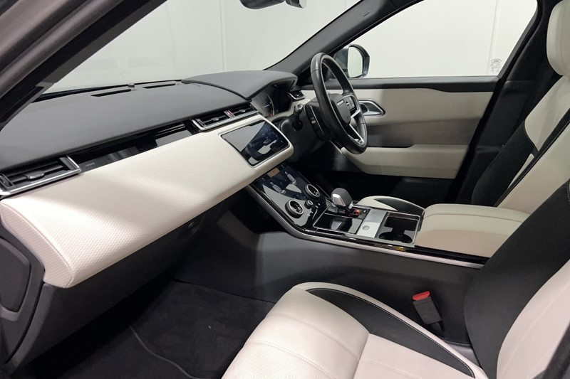 2023 (72) LAND ROVER RANGE ROVER VELAR 2.0 D200 Edition 5dr Auto 5881976