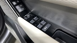 2023 (72) LAND ROVER RANGE ROVER VELAR 2.0 D200 Edition 5dr Auto 5881954