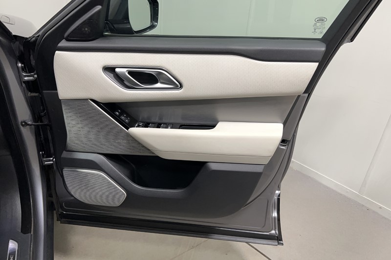 2023 (72) LAND ROVER RANGE ROVER VELAR 2.0 D200 Edition 5dr Auto 5881951