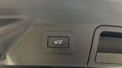 2023 (72) LAND ROVER RANGE ROVER VELAR 2.0 D200 Edition 5dr Auto 5881986
