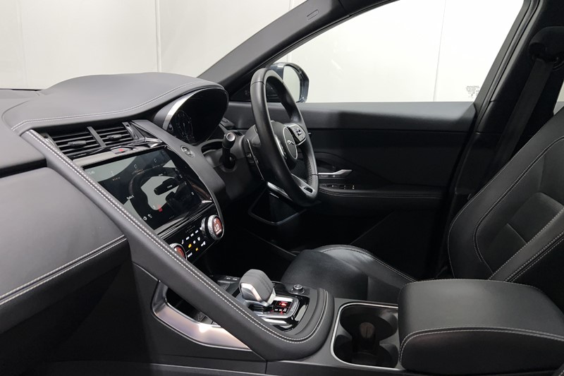 2023 (73) JAGUAR E-PACE 2.0 D200 R-Dynamic SE Black 5dr Auto 5881306