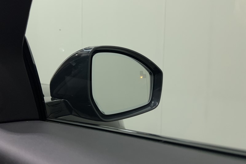 2023 (73) JAGUAR E-PACE 2.0 D200 R-Dynamic SE Black 5dr Auto 5881288