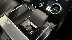 2021 (21) LAND ROVER RANGE ROVER VELAR 2.0 D200 Edition 5dr Auto 5901246