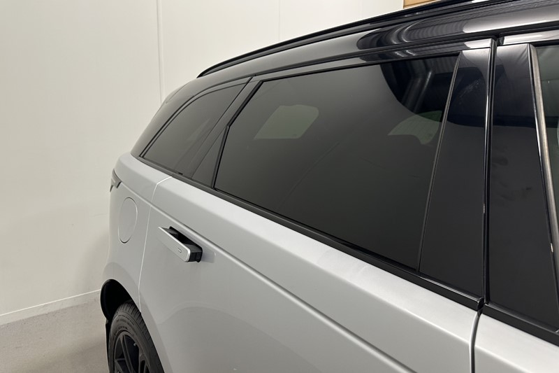 2021 (21) LAND ROVER RANGE ROVER VELAR 2.0 D200 Edition 5dr Auto 5901266