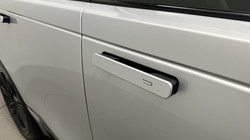 2021 (21) LAND ROVER RANGE ROVER VELAR 2.0 D200 Edition 5dr Auto 5901267