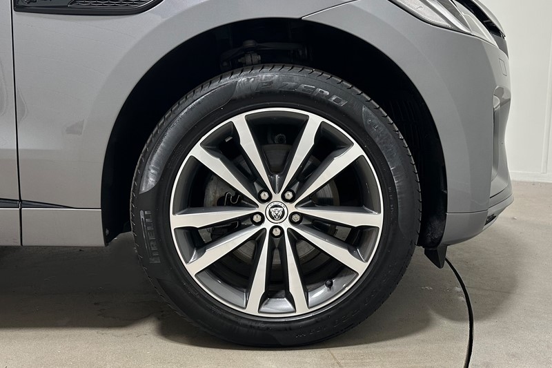 2023 (73) JAGUAR F-PACE 2.0 D200 R-Dynamic SE Black 5dr Auto AWD 5901413