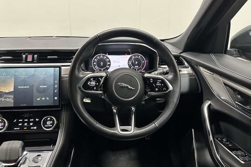 2023 (73) JAGUAR F-PACE 2.0 D200 R-Dynamic SE Black 5dr Auto AWD 5901416
