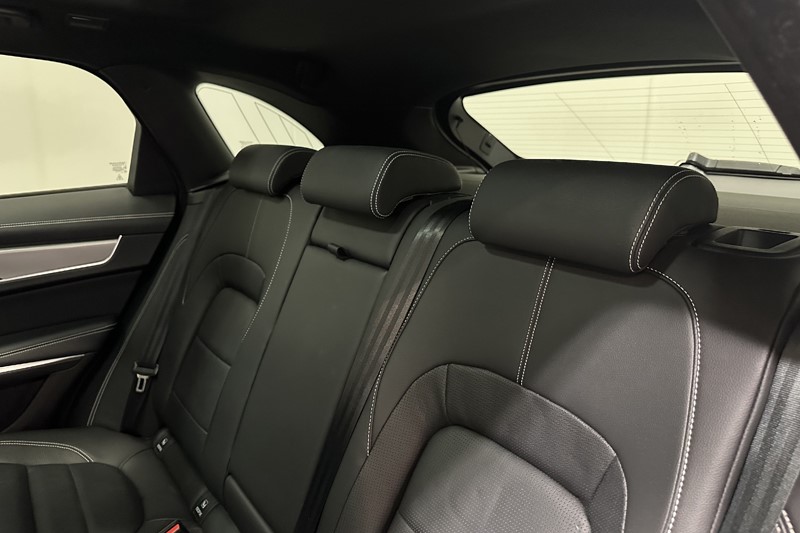 2023 (73) JAGUAR F-PACE 2.0 D200 R-Dynamic SE Black 5dr Auto AWD 5901445
