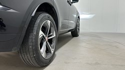 2021 (21) JAGUAR E-PACE 2.0 D165 R-Dynamic S 5dr Auto 5877818