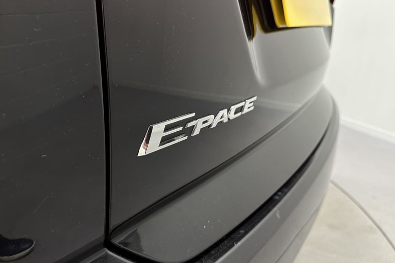 2021 (21) JAGUAR E-PACE 2.0 D165 R-Dynamic S 5dr Auto 5877816