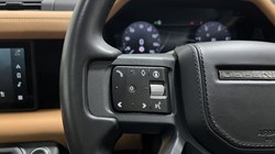 2023 (73) LAND ROVER DEFENDER 3.0 D250 X-Dynamic SE 110 5dr Auto 5876444