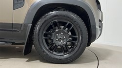 2023 (73) LAND ROVER DEFENDER 3.0 D250 X-Dynamic SE 110 5dr Auto 5876424
