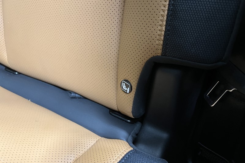 2023 (73) LAND ROVER DEFENDER 3.0 D250 X-Dynamic SE 110 5dr Auto 5876453