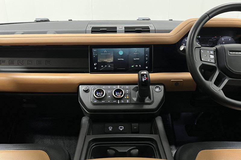 2023 (73) LAND ROVER DEFENDER 3.0 D250 X-Dynamic SE 110 5dr Auto 5876465