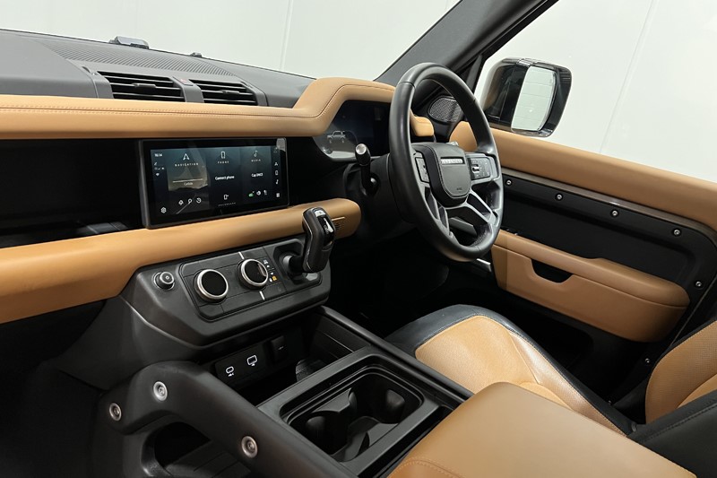 2023 (73) LAND ROVER DEFENDER 3.0 D250 X-Dynamic SE 110 5dr Auto 5876429