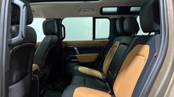2023 (73) LAND ROVER DEFENDER 3.0 D250 X-Dynamic SE 110 5dr Auto 5876420