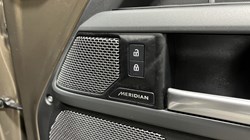 2023 (73) LAND ROVER DEFENDER 3.0 D250 X-Dynamic SE 110 5dr Auto 5876461