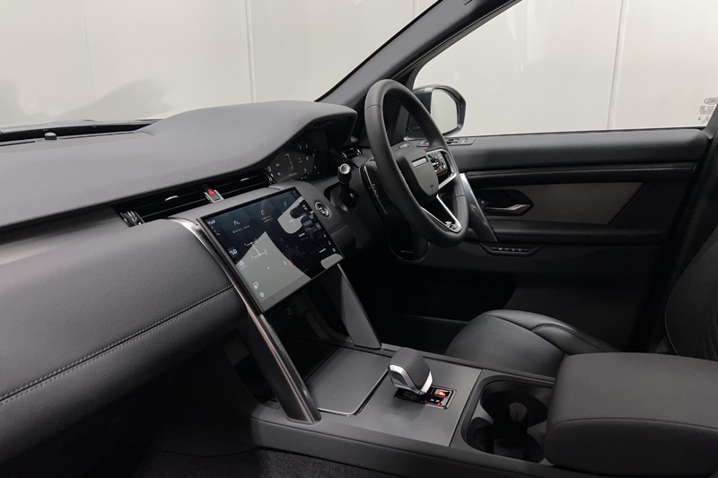 2026 (75) LAND ROVER DISCOVERY SPORT 2.0 D200 Dynamic SE 5dr Auto [5 Seat] 5881476