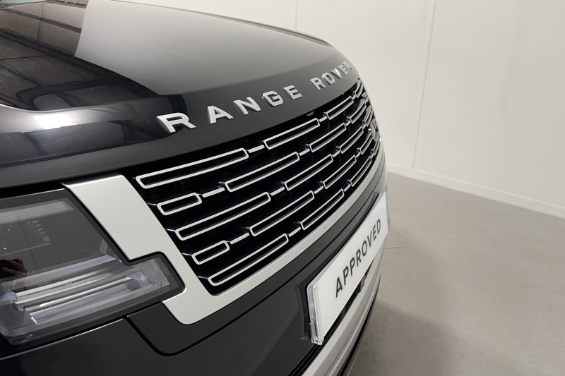 2025 (74) LAND ROVER RANGE ROVER 3.0 P460e Autobiography LWB 4dr Auto 5880399