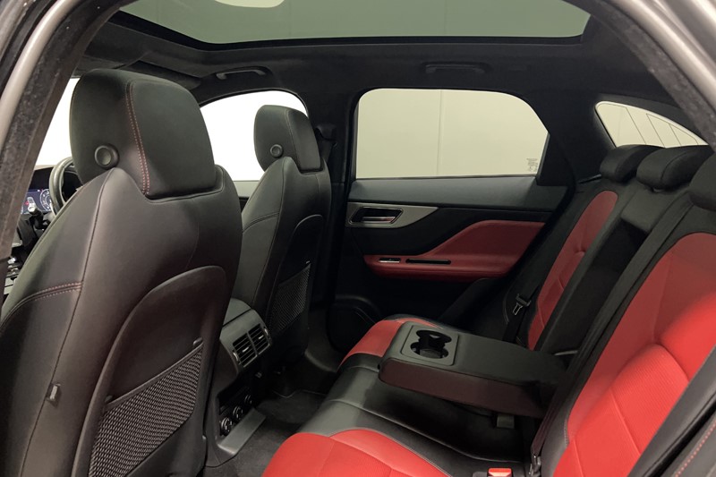 2020 (20) JAGUAR F-PACE 2.0d [180] Chequered Flag 5dr Auto AWD 5881593