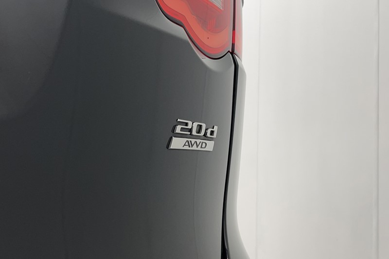 2020 (20) JAGUAR F-PACE 2.0d [180] Chequered Flag 5dr Auto AWD 5881600