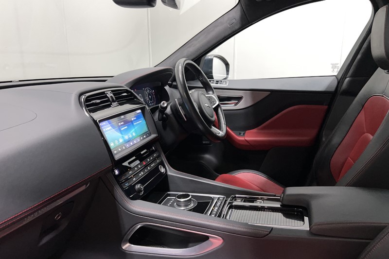 2020 (20) JAGUAR F-PACE 2.0d [180] Chequered Flag 5dr Auto AWD 5881587