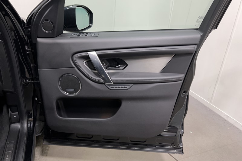 2025 (25) LAND ROVER DISCOVERY SPORT 2.0 D200 Dynamic HSE 5dr Auto [7 Seat] 5880423