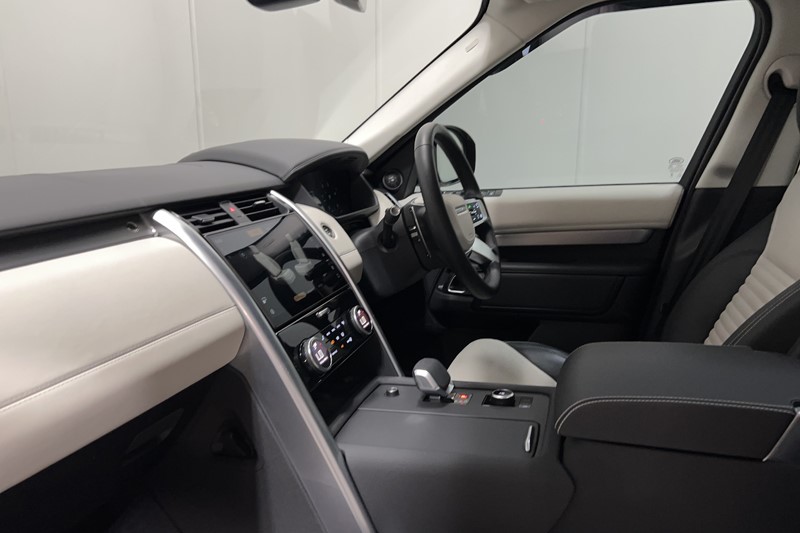 2026 (26) LAND ROVER DISCOVERY 3.0 D350 Tempest 5dr Auto 5879882