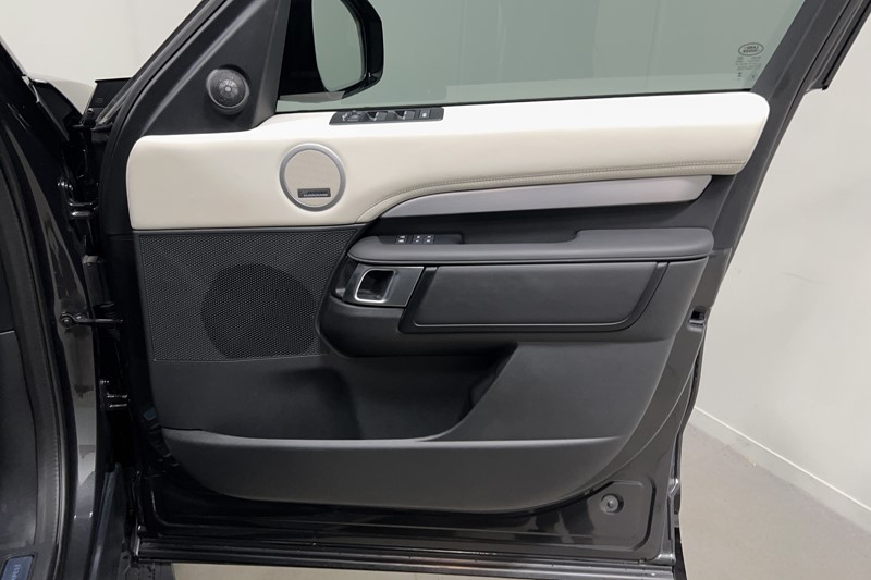 2026 (26) LAND ROVER DISCOVERY 3.0 D350 Tempest 5dr Auto 5879854