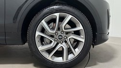 2020 (70) LAND ROVER DISCOVERY 3.0 SD6 Landmark Edition 5dr Auto 5890641