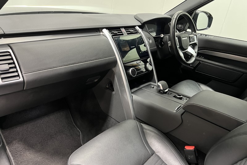2023 (73) LAND ROVER DISCOVERY 3.0 D300 Dynamic SE 5dr Auto 5895234