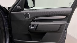 2023 (73) LAND ROVER DISCOVERY 3.0 D300 Dynamic SE 5dr Auto 5895259