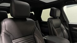 2023 (73) LAND ROVER DISCOVERY 3.0 D300 Dynamic SE 5dr Auto 5895252