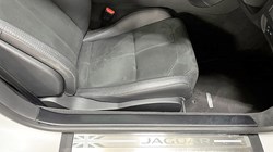 2021 (21) JAGUAR F-TYPE 2.0 P300 R-Dynamic 2dr Auto 5878052