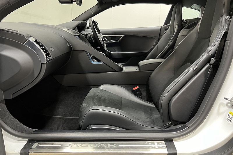 2021 (21) JAGUAR F-TYPE 2.0 P300 R-Dynamic 2dr Auto 5878074