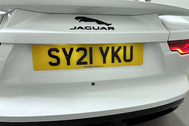 2021 (21) JAGUAR F-TYPE 2.0 P300 R-Dynamic 2dr Auto 5878084