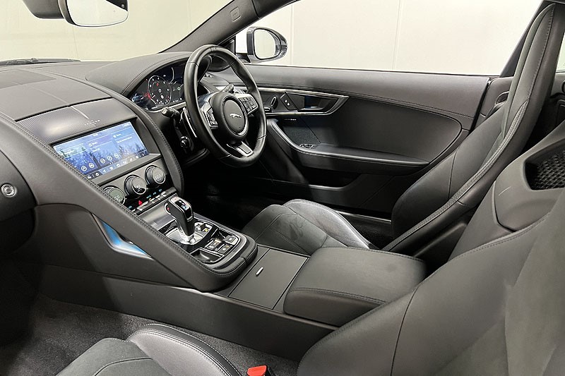 2021 (21) JAGUAR F-TYPE 2.0 P300 R-Dynamic 2dr Auto 5878075