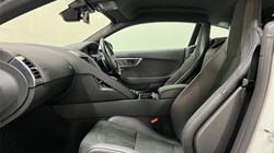 2021 (21) JAGUAR F-TYPE 2.0 P300 R-Dynamic 2dr Auto 5878040