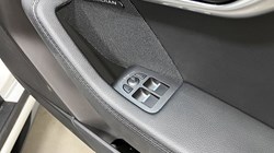 2021 (21) JAGUAR F-TYPE 2.0 P300 R-Dynamic 2dr Auto 5878048