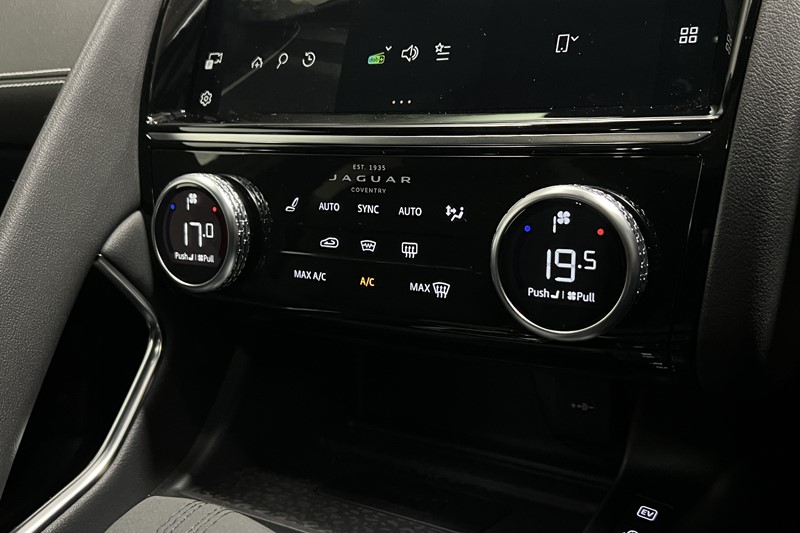2023 (23) JAGUAR E-PACE 1.5 P300e R-Dynamic S 5dr Auto 5908540