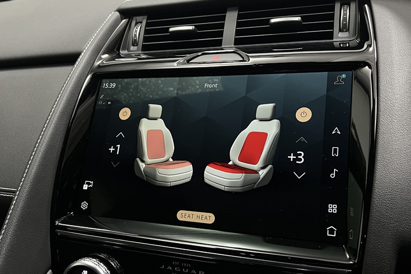 2023 (23) JAGUAR E-PACE 1.5 P300e R-Dynamic S 5dr Auto 5908525