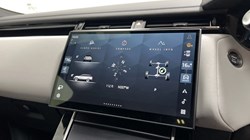 2025 (25) LAND ROVER RANGE ROVER VELAR 2.0 D200 MHEV Dynamic SE 5dr Auto 5880195