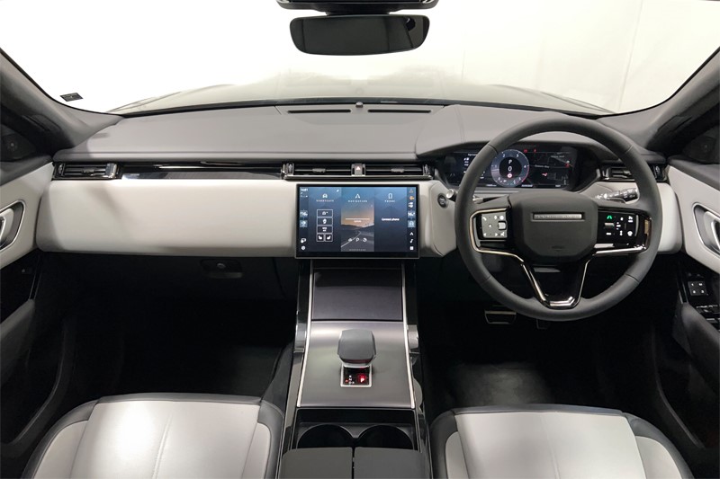 2025 (25) LAND ROVER RANGE ROVER VELAR 2.0 D200 MHEV Dynamic SE 5dr Auto 5880177