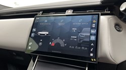 2025 (25) LAND ROVER RANGE ROVER VELAR 2.0 D200 MHEV Dynamic SE 5dr Auto 5880196