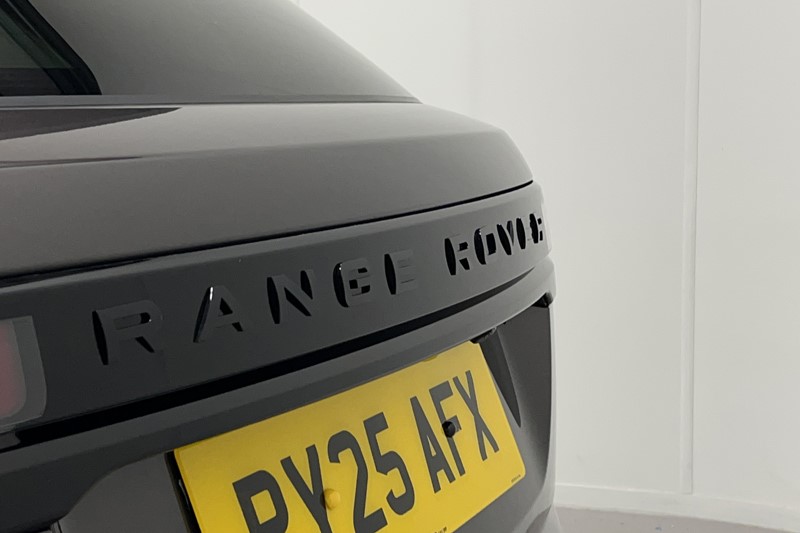 2025 (25) LAND ROVER RANGE ROVER VELAR 2.0 D200 MHEV Dynamic SE 5dr Auto 5880215
