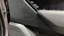 2025 (25) LAND ROVER RANGE ROVER VELAR 2.0 D200 MHEV Dynamic SE 5dr Auto 5880182