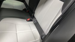 2025 (25) LAND ROVER RANGE ROVER VELAR 2.0 D200 MHEV Dynamic SE 5dr Auto 5880207