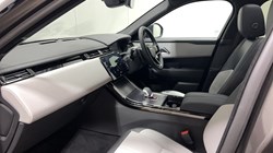 2025 (25) LAND ROVER RANGE ROVER VELAR 2.0 D200 MHEV Dynamic SE 5dr Auto 5880202